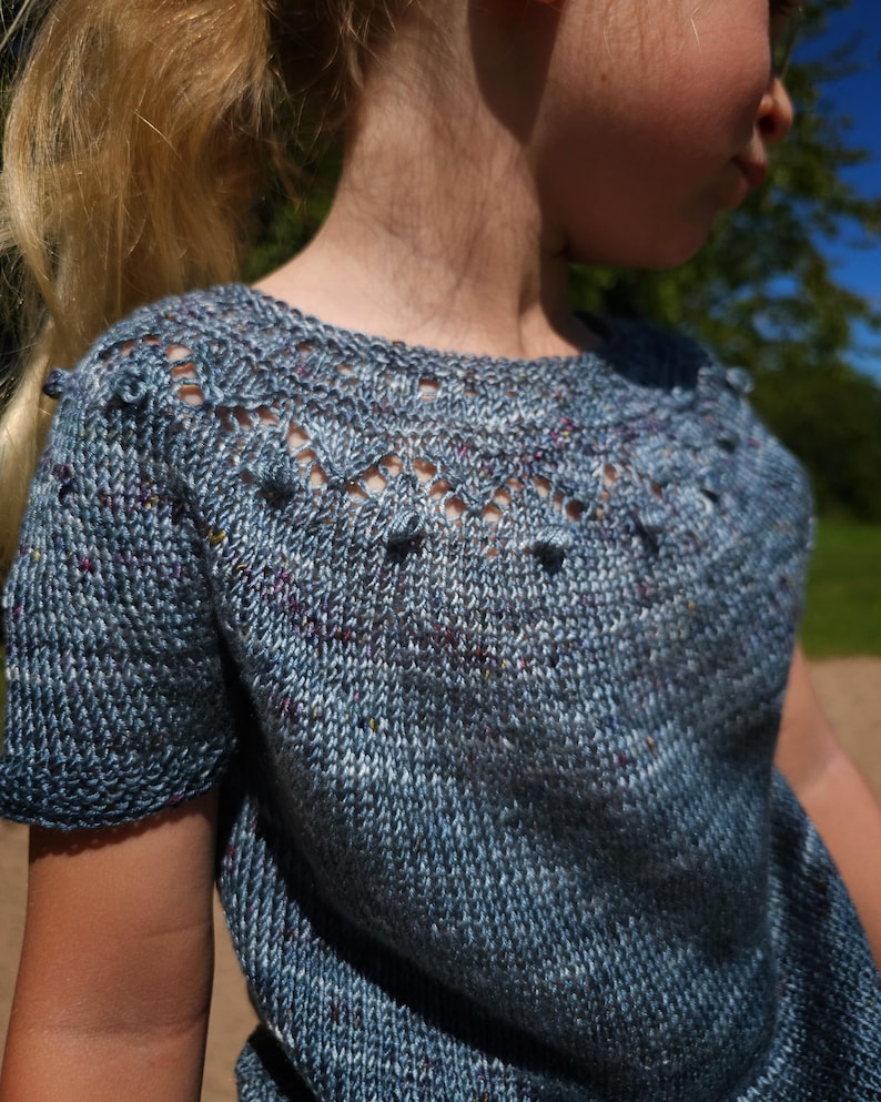 Knitting Pattern, Snowflake Tee, Beginner Friendly Kids Knitwear Tee Pdf Tutorial, Vegan Yarn Summer T-Shirt, Draped Top, Easy Sweater Shirt