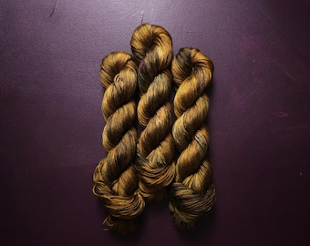 Dark Ochre Haze, hand dyed vegan yarn, speckled yarn, fingering / DK weight knitting yarn, tencel OR bamboo yarn, shiny crochet thread,