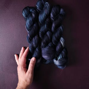 Hand dyed vegan yarn - Midnight Iris - Dyed to order ~ fingering / DK weight tencel OR bamboo yarn, hand painted