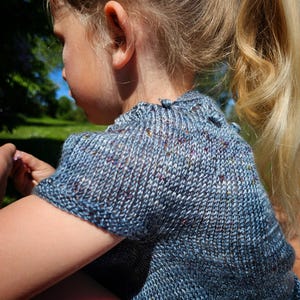 Knitting Pattern, Snowflake Tee, Beginner Friendly Kids Knitwear Tee Pdf Tutorial, Vegan Yarn Summer T-Shirt, Draped Top, Easy Sweater Shirt