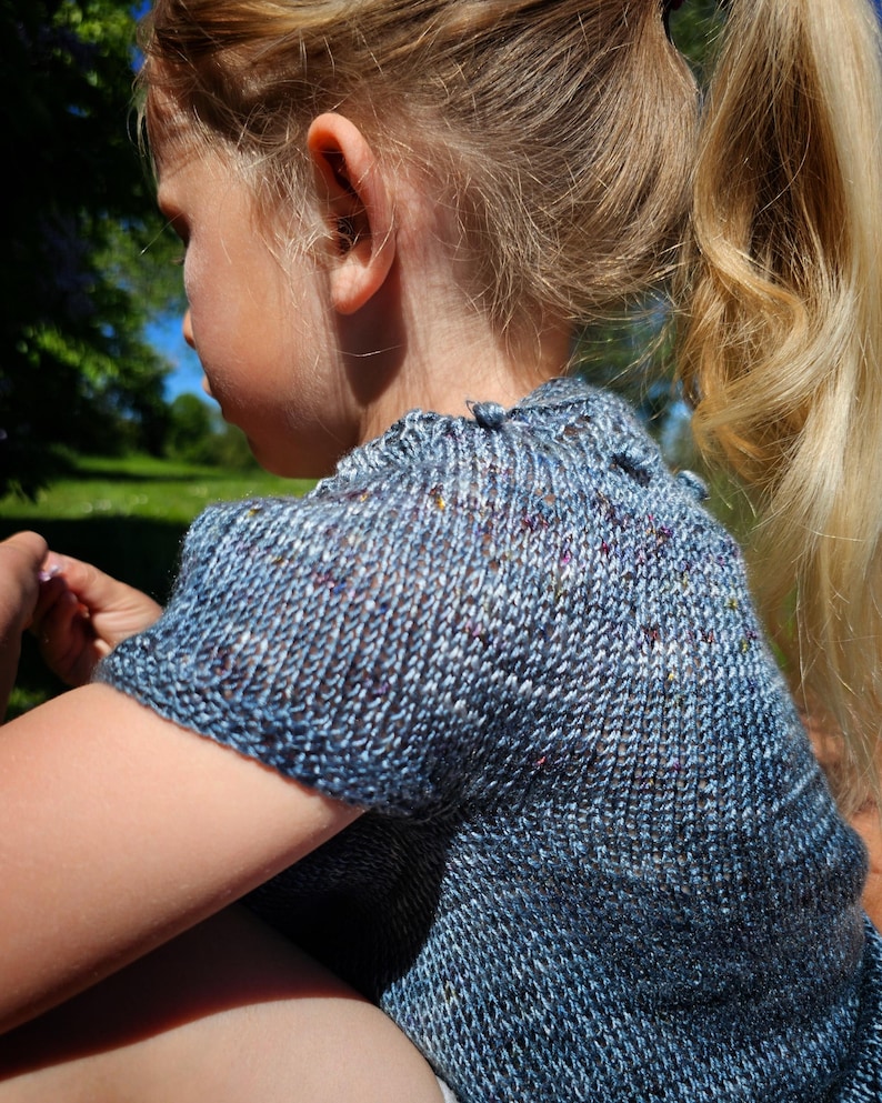 Knitting Pattern, Snowflake Tee, Beginner Friendly Kids Knitwear Tee Pdf Tutorial, Vegan Yarn Summer T-Shirt, Draped Top, Easy Sweater Shirt