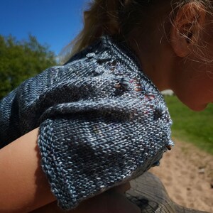 Knitting Pattern, Snowflake Tee, Beginner Friendly Kids Knitwear Tee Pdf Tutorial, Vegan Yarn Summer T-Shirt, Draped Top, Easy Sweater Shirt
