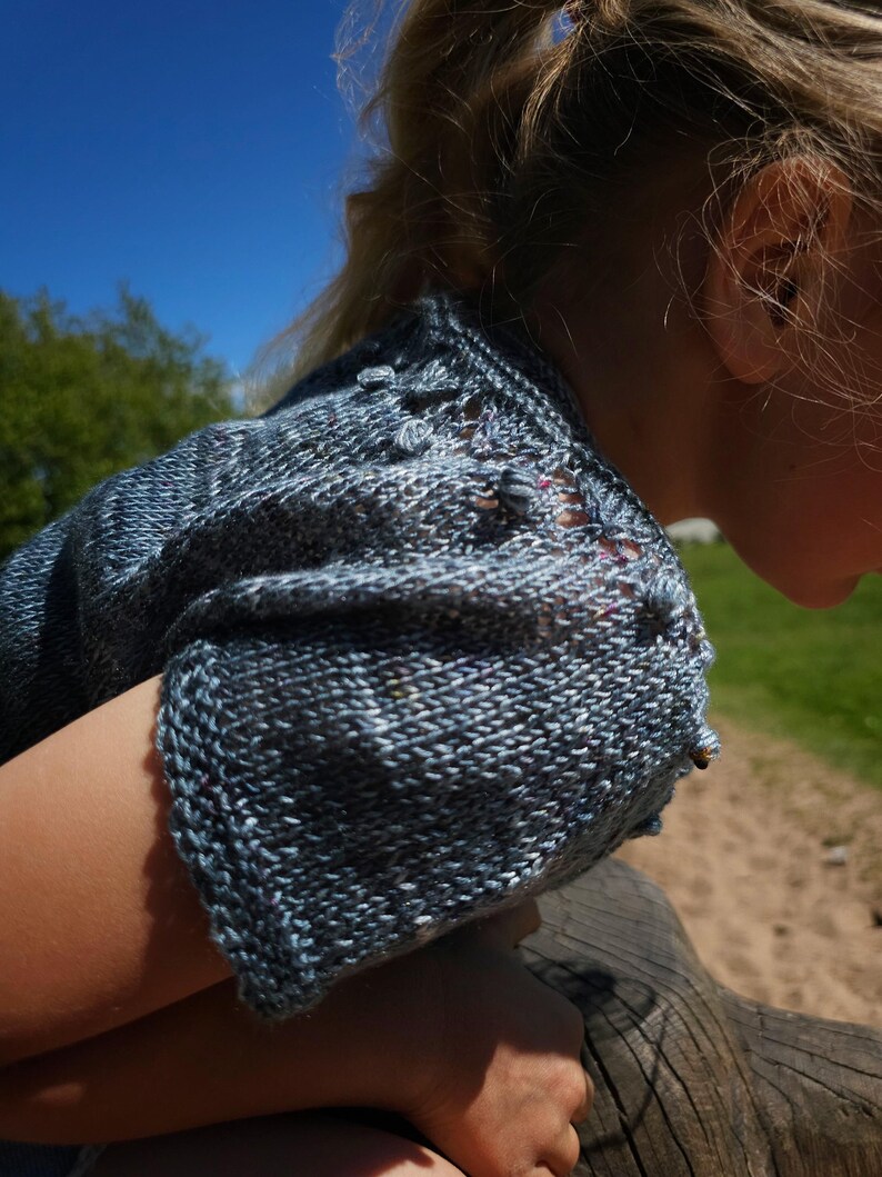 Knitting Pattern, Snowflake Tee, Beginner Friendly Kids Knitwear Tee Pdf Tutorial, Vegan Yarn Summer T-Shirt, Draped Top, Easy Sweater Shirt