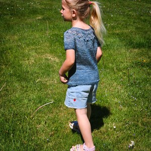 Knitting Pattern, Snowflake Tee, Beginner Friendly Kids Knitwear Tee Pdf Tutorial, Vegan Yarn Summer T-Shirt, Draped Top, Easy Sweater Shirt