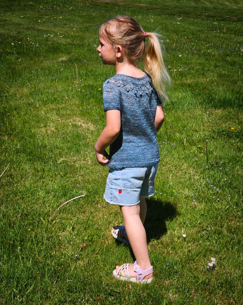 Knitting Pattern, Snowflake Tee, Beginner Friendly Kids Knitwear Tee Pdf Tutorial, Vegan Yarn Summer T-Shirt, Draped Top, Easy Sweater Shirt