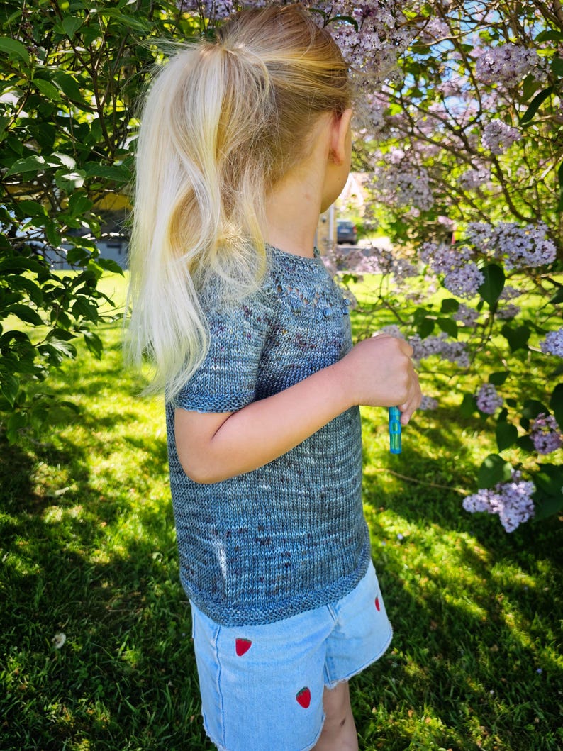 Knitting Pattern, Snowflake Tee, Beginner Friendly Kids Knitwear Tee Pdf Tutorial, Vegan Yarn Summer T-Shirt, Draped Top, Easy Sweater Shirt