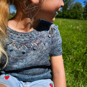 Knitting Pattern, Snowflake Tee, Beginner Friendly Kids Knitwear Tee Pdf Tutorial, Vegan Yarn Summer T-Shirt, Draped Top, Easy Sweater Shirt