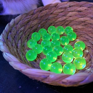 5 Vaseline Glass Marbles Uranium Depression Glass Marbles 14mm Marbles for Crafts Vintage Glass Collectors Marbles Rare Glass Gift