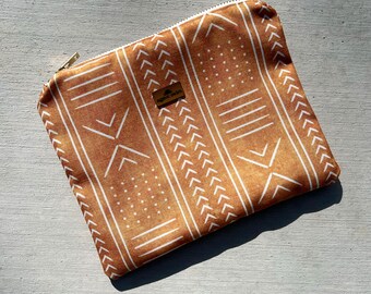 Bikini Bag with Waterproof Lining - Swimsuit Bag - Wet Bikini Pouch in Sunburst Yellow