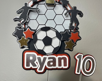 Handgemaakte 3D-voetbaltaarttopper, gepersonaliseerd decor voor verjaardagsfeestjes