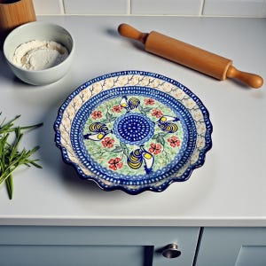 Handmade Polish Pottery Pie Dish: Fluted Ceramic Pie Pan 10" - Boleslawiec UNIKAT