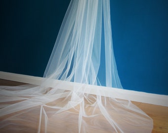 72" wide Veil, Bespoke Veil, Wedding Veil, Off White veil, Light Ivory veil, Bridal Veil