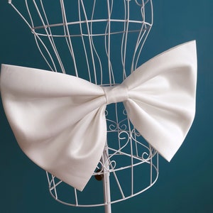 Satin bow detachable, Removable satin bow, Wedding dress bow, Ivory bow, Holiday Dress Bow