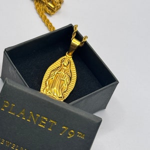 18k Gold Virgin Mary Pendant with chain a symbol of strength and protection. Perfect for Boyfriend or Girlfriend Mother Lifetime Warranty