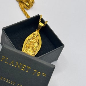 18k Gold Virgin Mary Pendant Saint Mary Pendant Medal Necklace Protector Pendant For Men Gift For Man Boyfriend Lifetime Warranty