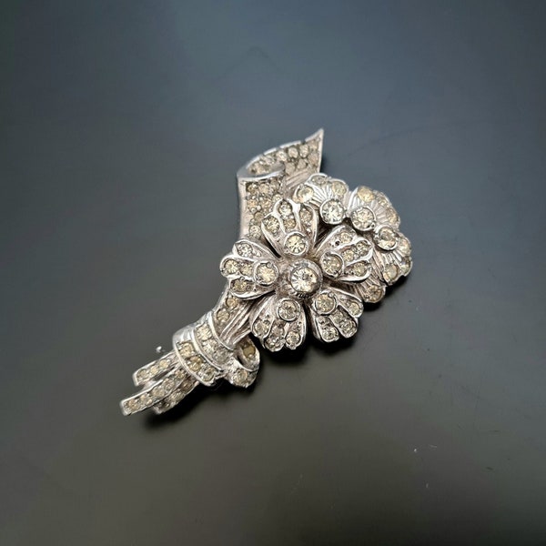 Vintage Clear Rhinestone Bouguet of Flower Silver Tone Pin Brooch