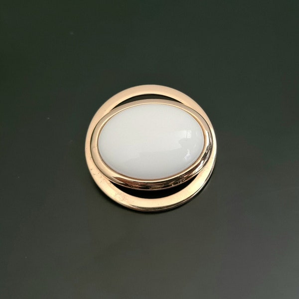 Vintage Retro Avon Oval White Lucite Chunky Stone Round Pin Brooch in Gold Tone Metal