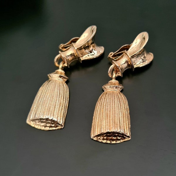 Vintage Retro Gold Tone Tessel Dangle Chunky Clip On Earrings Kitsch Jewellery