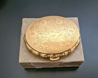 Vintage Kigu Minuette Music Box Floral Embossed Gold Tone Powder Compact Not Working