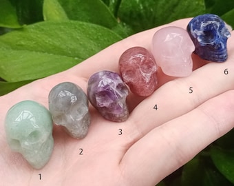 Estatua de calavera tallada a mano en piedra preciosa: decoración de cristal de 2,5 cm (1 pulgada)
