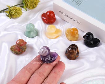 Carved Crystal Duck Figurine: Healing Gemstone Animal - 1.0 inch
