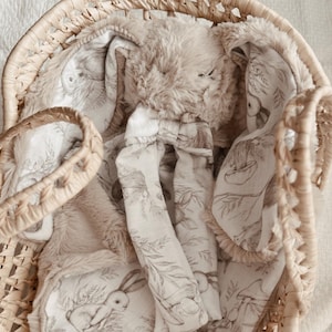 Soft blanket / Soft blanket in taupe fur - Forest animals