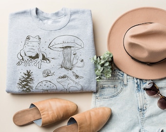 Cottagecore Aesthetic Mushroom and Frogs Forest Crewneck Alternative Clothing Mushroom Cottagecore Sweater Mushroom Patch Floral Aesthetic
