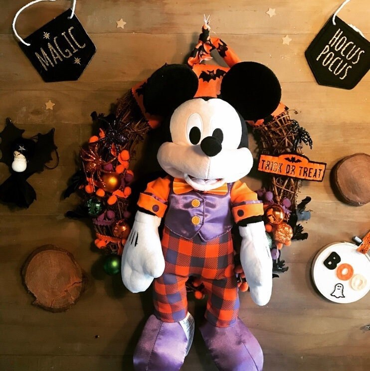 Disney Halloween Wreath 2022 Disney Halloween Wreath Featuring Spooky Mickey Mouse Etsy Australia