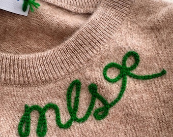 Custom Embroidered Cashmere Sweater, Chainstitch Monogram with Bow, Trendy Mom Shirt