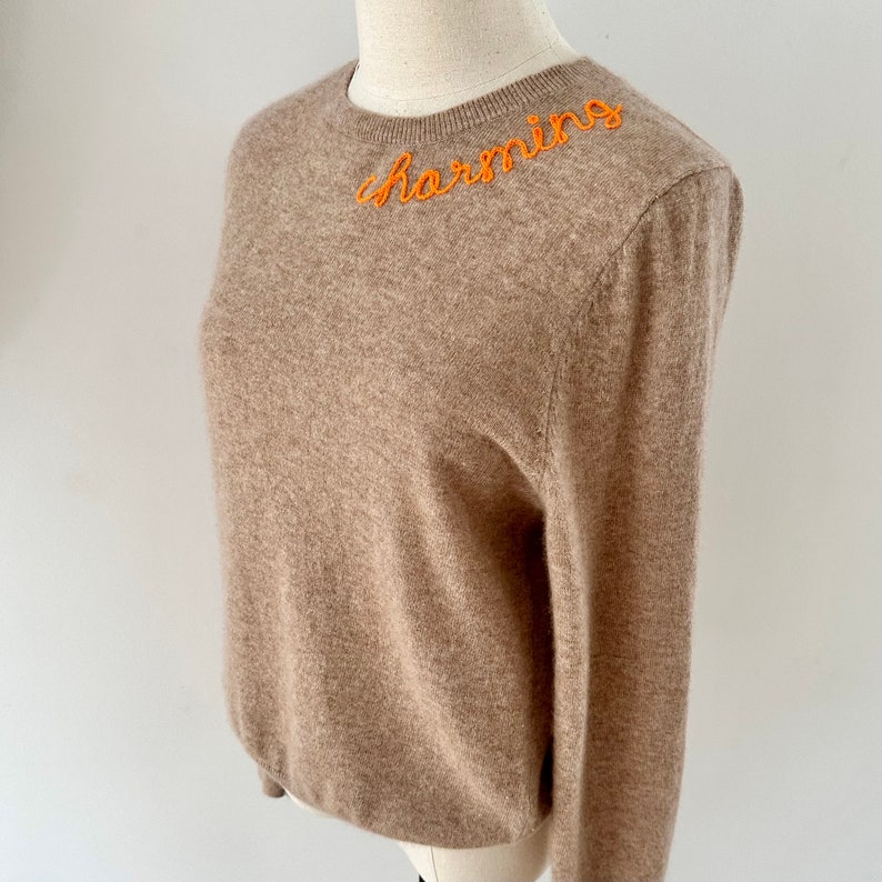 Customized Lightweight 100% CASHMERE Sweater, Embroidered Cashmere Clothing for Women, Chainstitch Embroidery Funny Shirt, Trendy Crewneck image 3