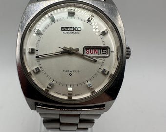 Seiko Presmatic Automatic 33 Jewels Day Date Calendar Textured