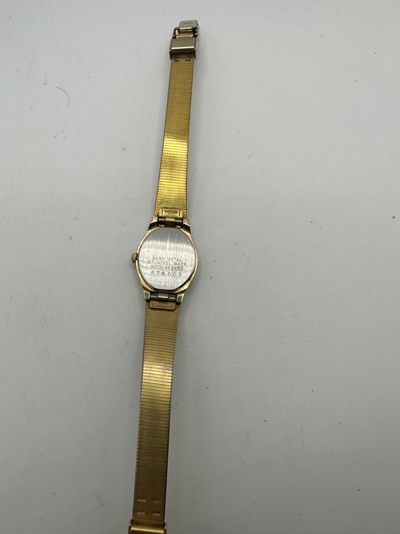 Vintage Seiko 2Y00 Ladies Gold Tone Oval Face Watch Gift Her  display picture 3