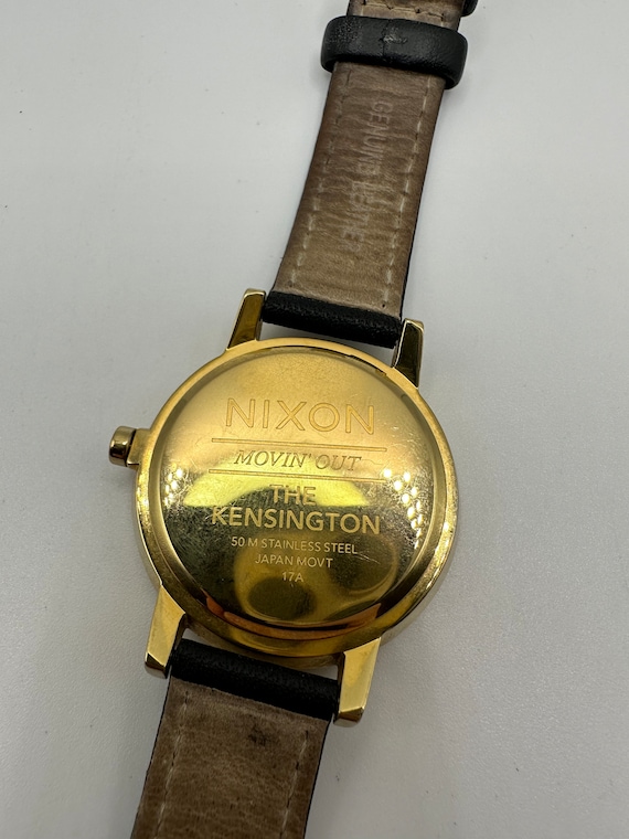 nixon レディース時計 Nixon Quartz Ladies 39mm Japan Watch Gold Tone Black Leather Band