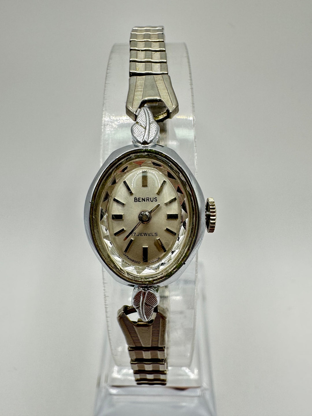 Vintage Benrus Ladies White Gold Tone Mechanical Wind Dress Watch ...