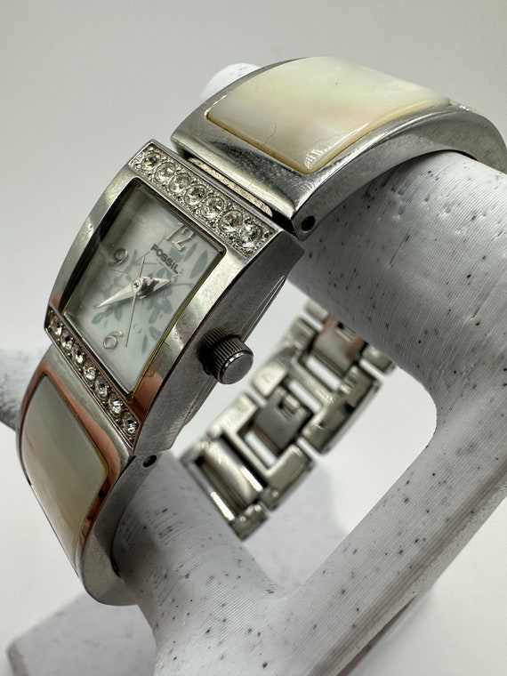 Vintage - F2 Fossil women\'s two-tone wrist watch with a mother-of-pearl face Fossil F2 Mother of Pearl Women main image 4