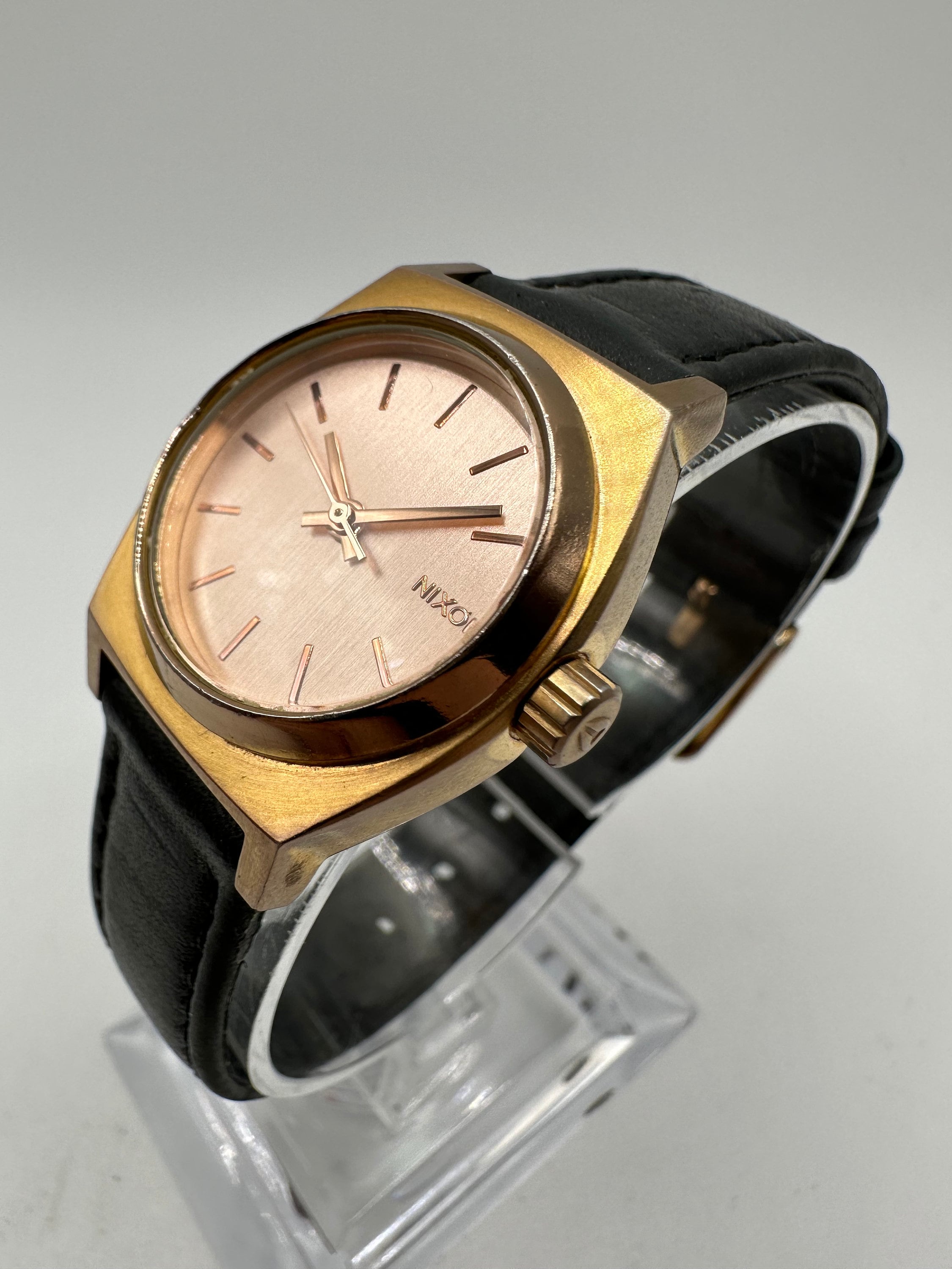 Nixon Minimized the Small Time Teller Rose Gold Ladies Watch  display picture 3