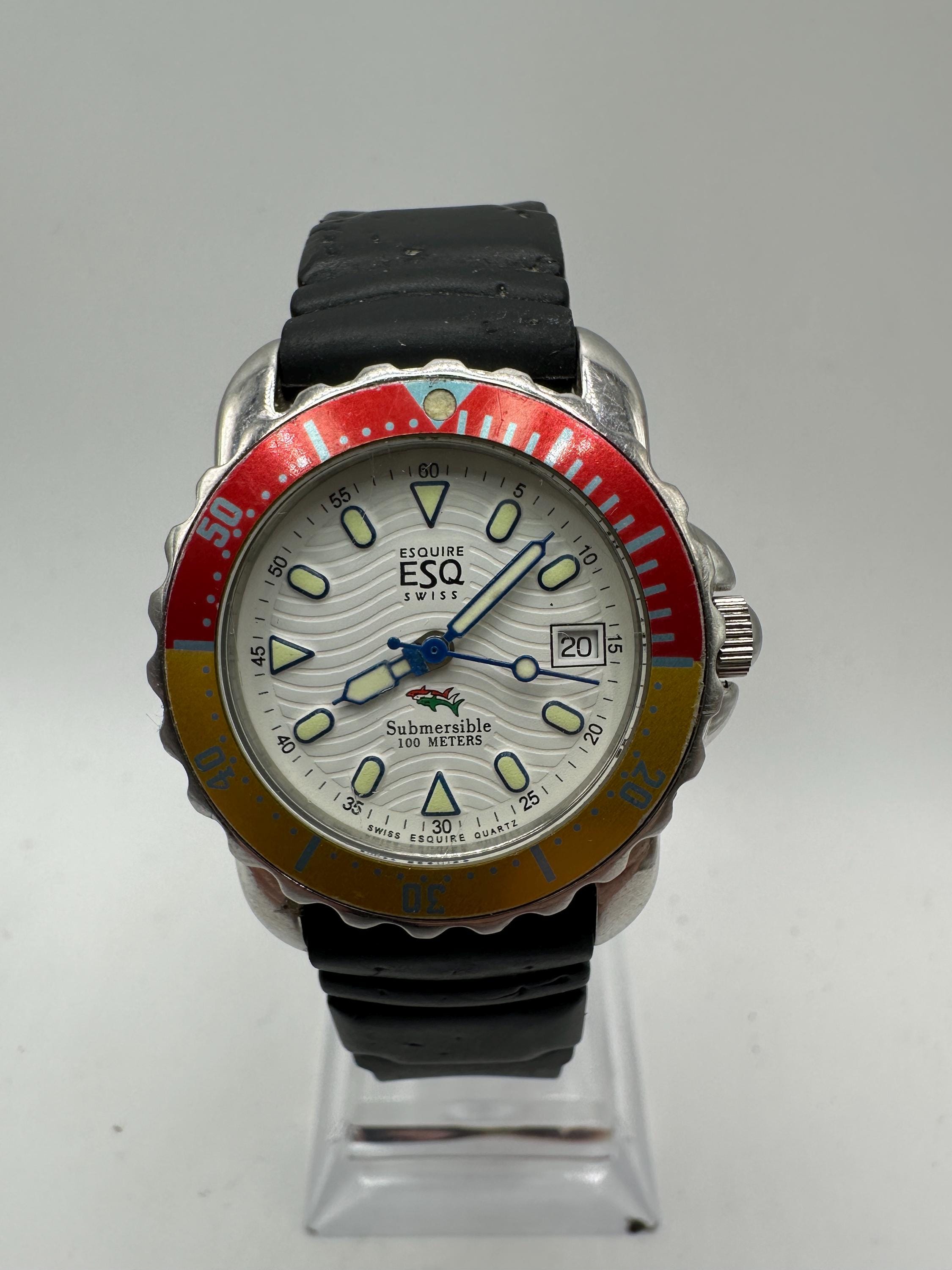 Esq by Movado Vintage Ladies 100 Metres Dive Watch White  display picture 1