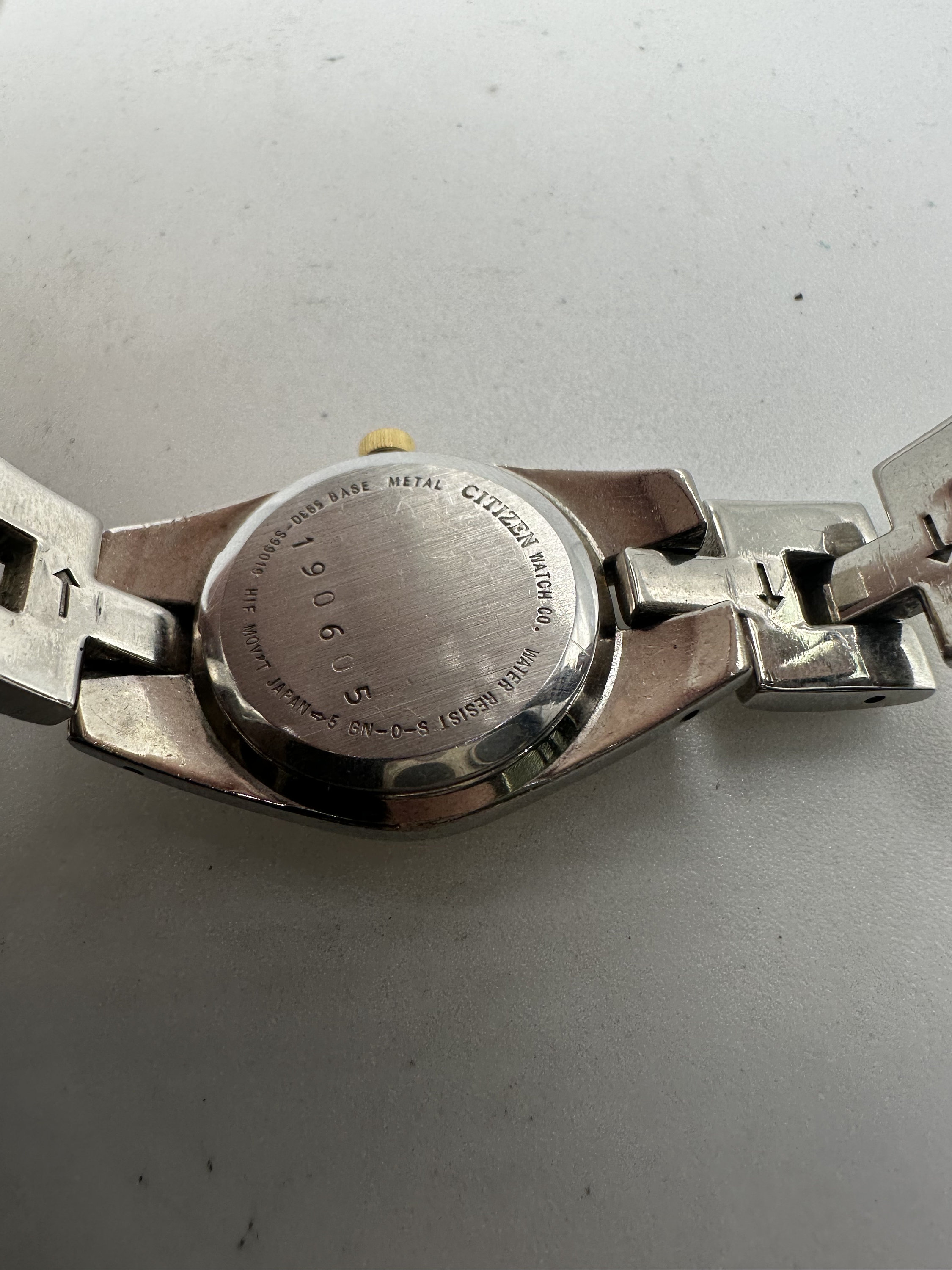 Vintage Citizen 5930 Ladies Quartz Watch Circle Face Small Vintage Citizen 5930 Ladies Quartz Watch Circle Face Small
