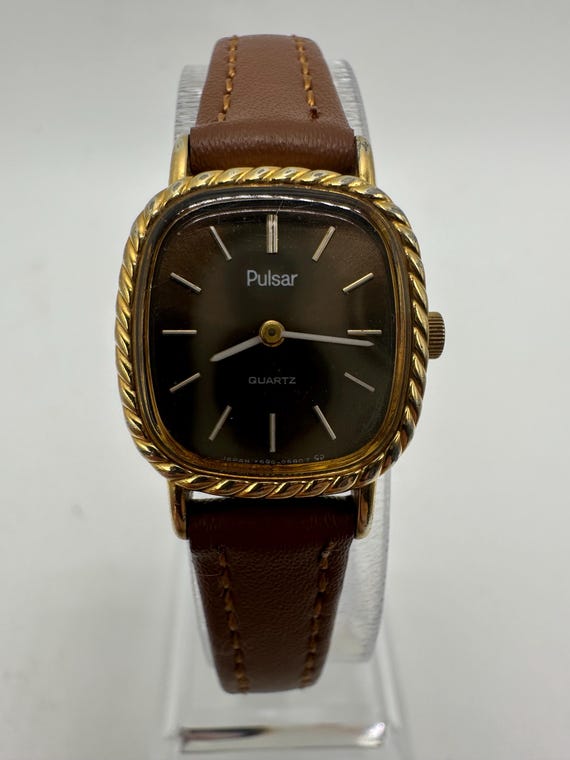 chinese dress ladies Vintage Silver-tone Rectangular Pulsar Ladies Watch main image 1