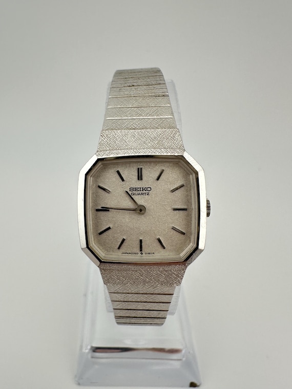 Vintage Seiko 2320 Silver Tone Ladies Square Shape Watch Japan