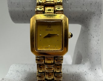 Vintage Seiko Y150 5p20 Ladies Battery Gold Tone Square Tank Watch