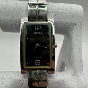 Guess Montre pour Femme GW1000L3 Mini Luna 30 mm en Acier
