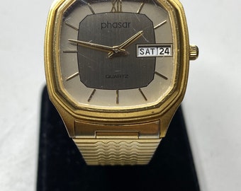 Vintage Phaser Watch Quartz Gold 1980s Sold by Sears Day Date - Etsy Canada