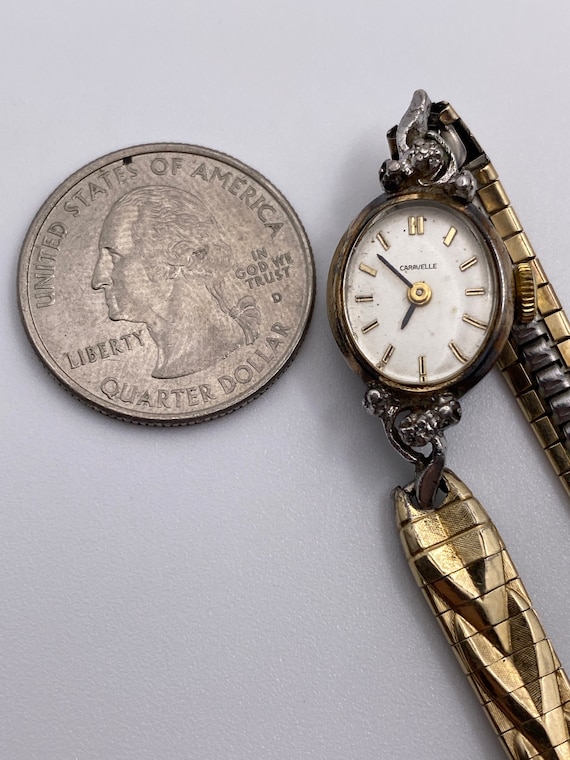 Vintage Caravelle by Bulova N2 1972 mechanical wind gold tone 