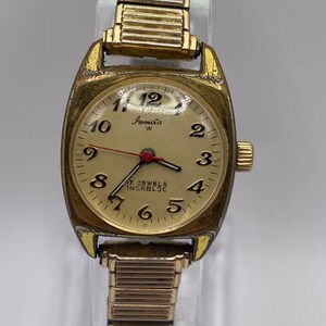 Vintage Borel Ladies Gold Tone Mechanical Wind Cuff Bangle  display picture 2
