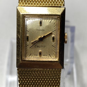 Vintage mesh Timex electric gold tone mesh adjustable bracelet quartz gift her ladies women watch retro antique