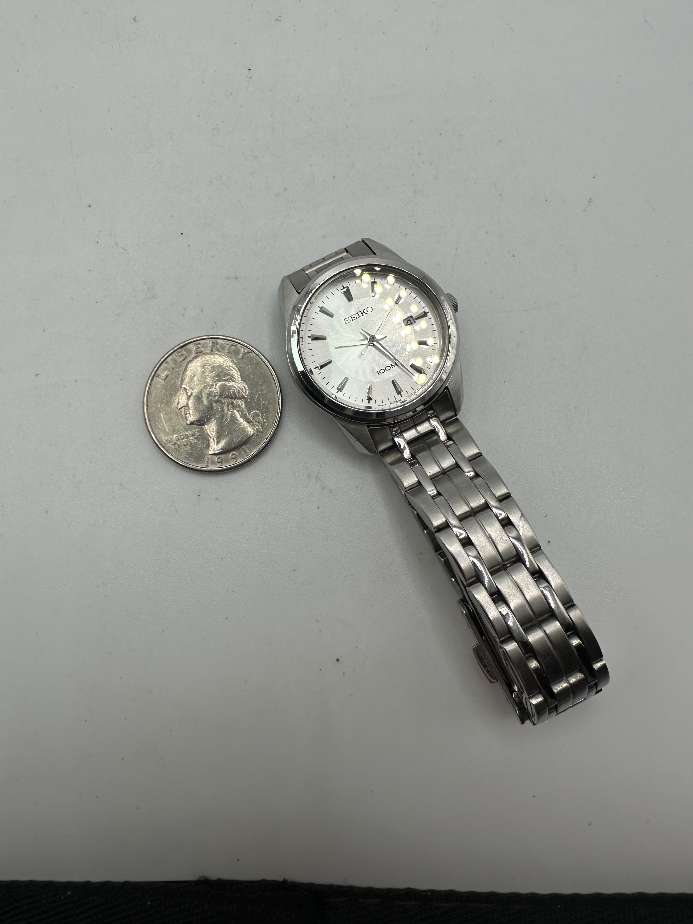 Seiko Vintage Ladies 7N82 Silver Tone Circle Watch Gift Her 