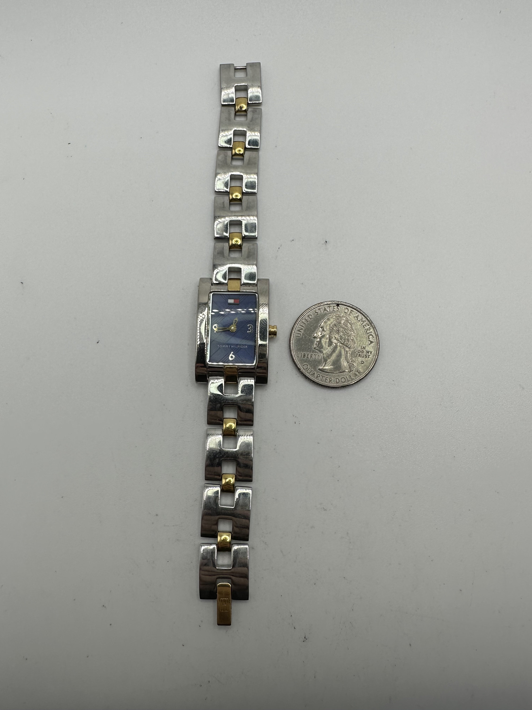 Vintage Tommy Hilfiger Ladies Tank Square Watch Silver Gold  display picture 2