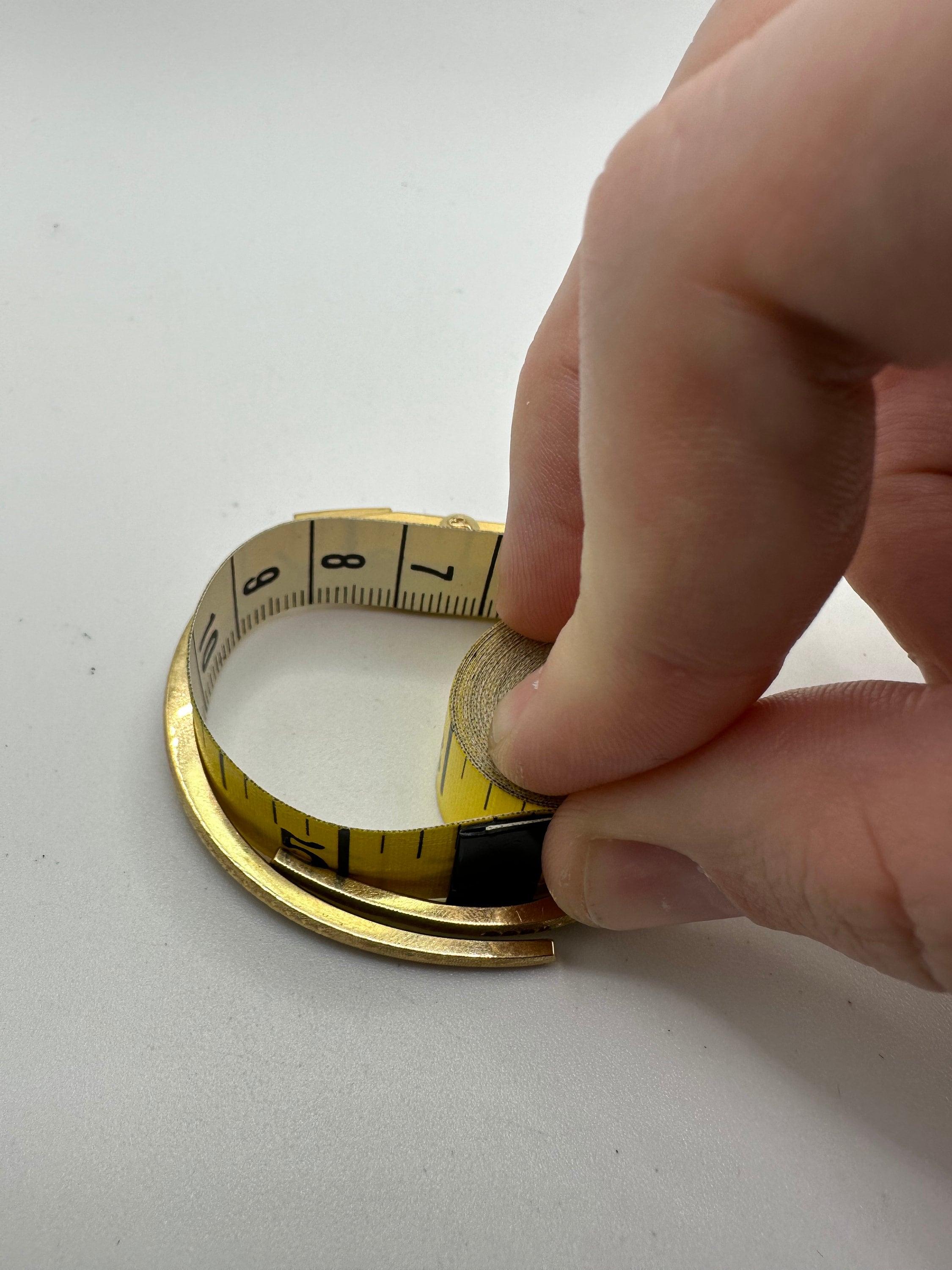 Vintage Borel Ladies Gold Tone Mechanical Wind Cuff Bangle  display picture 1