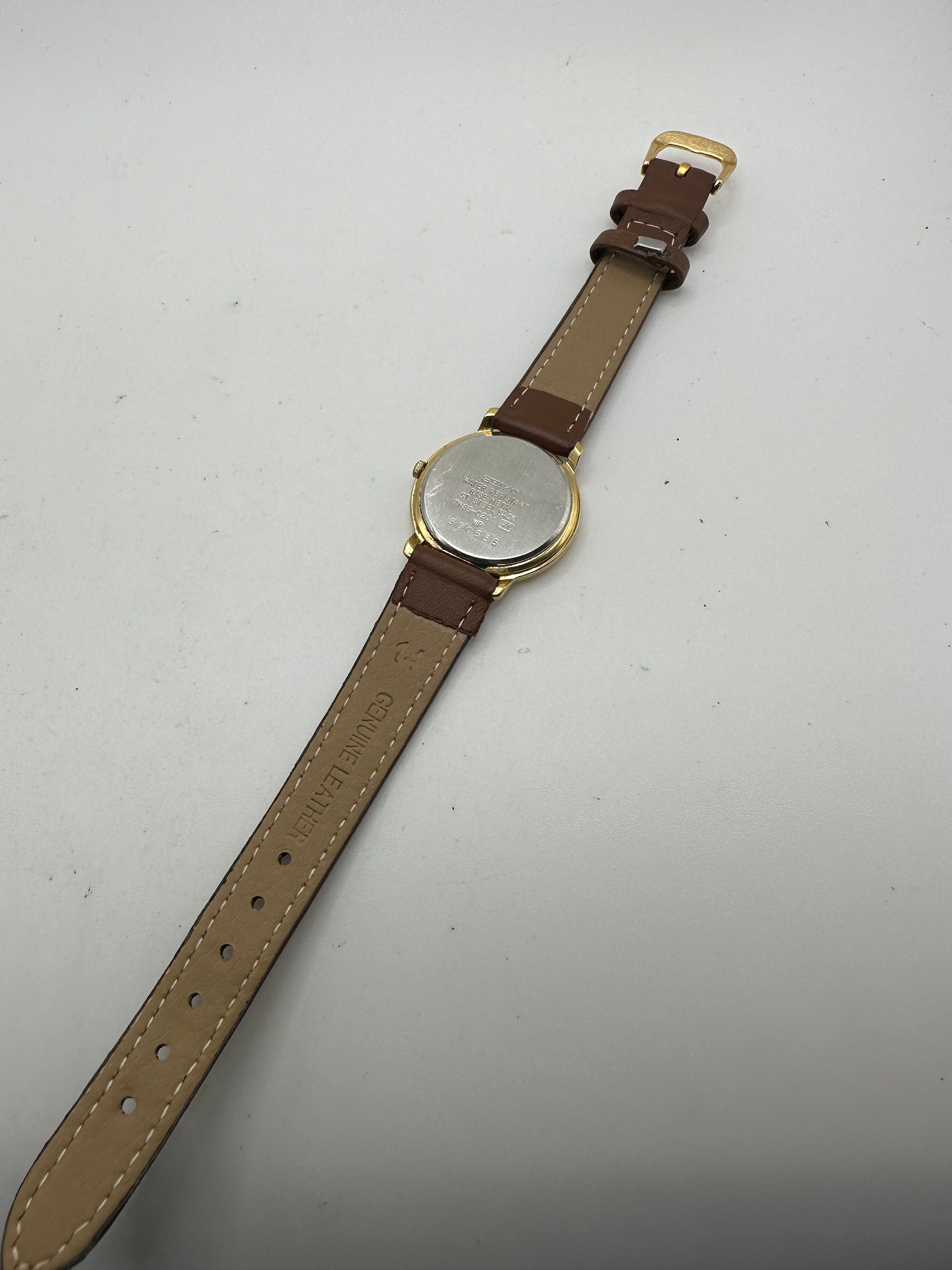 Vintage Seiko 7N89 Ladies Circle Gold Tone Dress Watch Faux Brown 